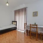 Eleana & Apartment