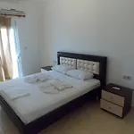 Eleana &