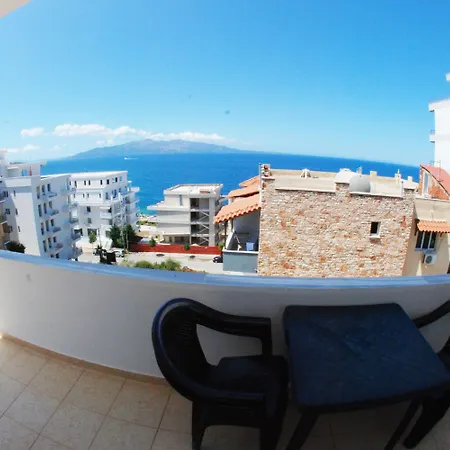 Apartament & Eleanna *