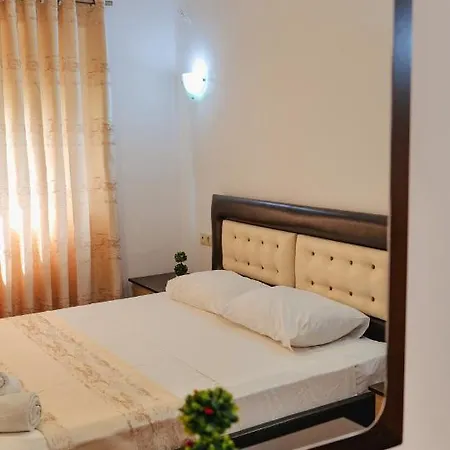 & Eleanna Apartment Sarande