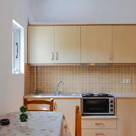 & Eleanna Apartment Sarande