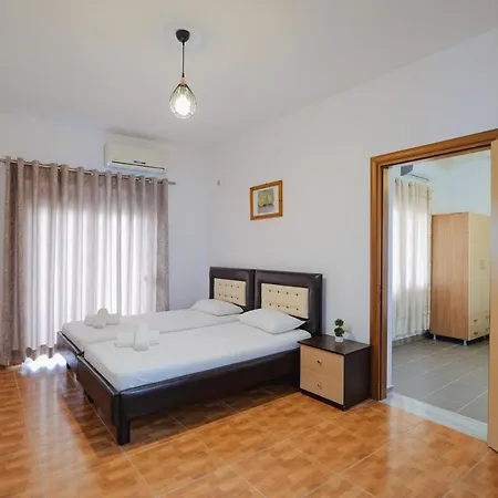 & Eleanna Apartment Sarande