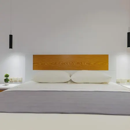 Apartament & Eleanna *