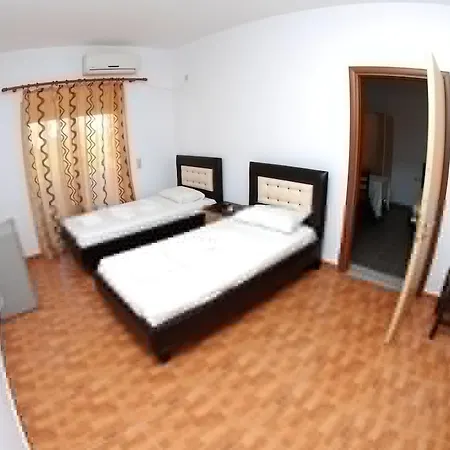 & Eleanna Apartment Sarande