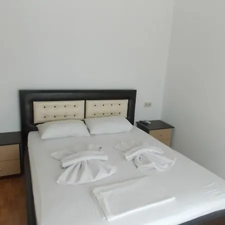 Apartament & Eleanna