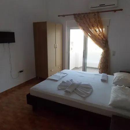 Apartament & Eleanna