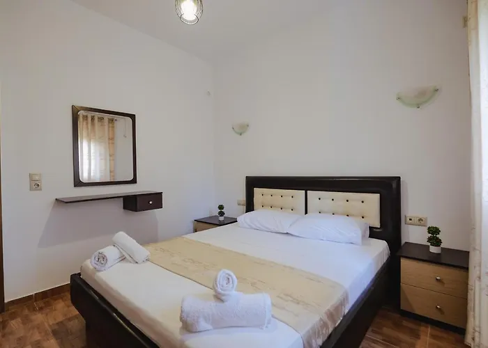 Apartament Eleana & *