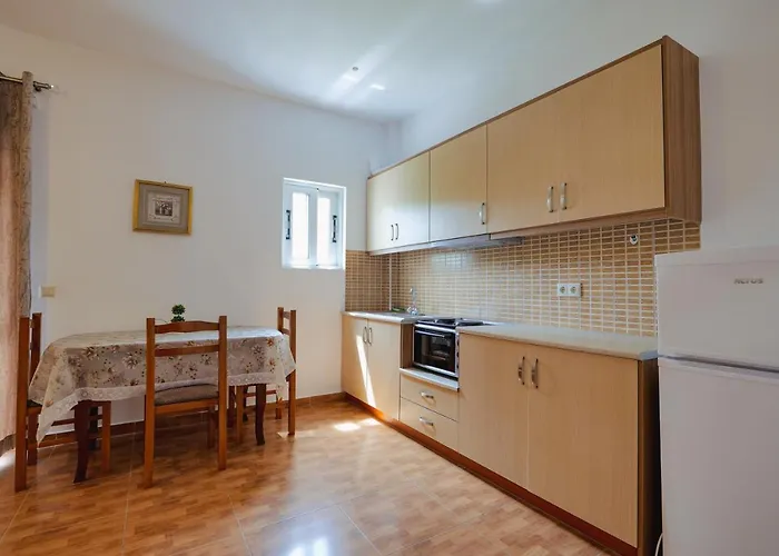 Eleana & Apartment Sarandë