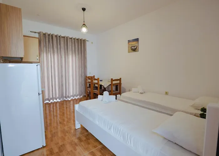 Apartment Eleana &