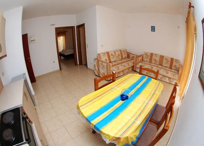 Apartament Eleana &