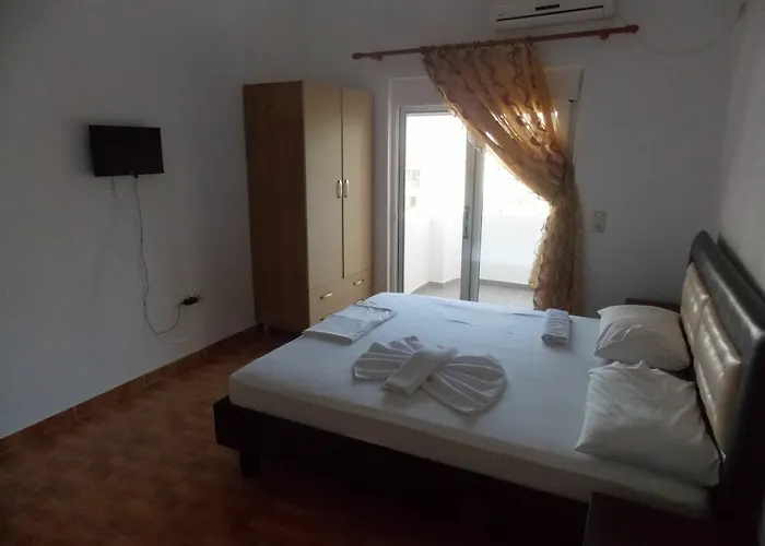 Apartment Eleana &