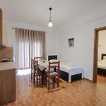 Apartament Eleana & *