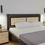 Eleana & Apartament